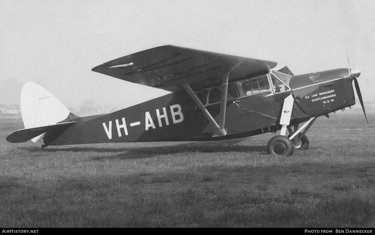 Aircraft Photo of VH-AHB | De Havilland D.H. 85 Leopard Moth | AirHistory.net #127616