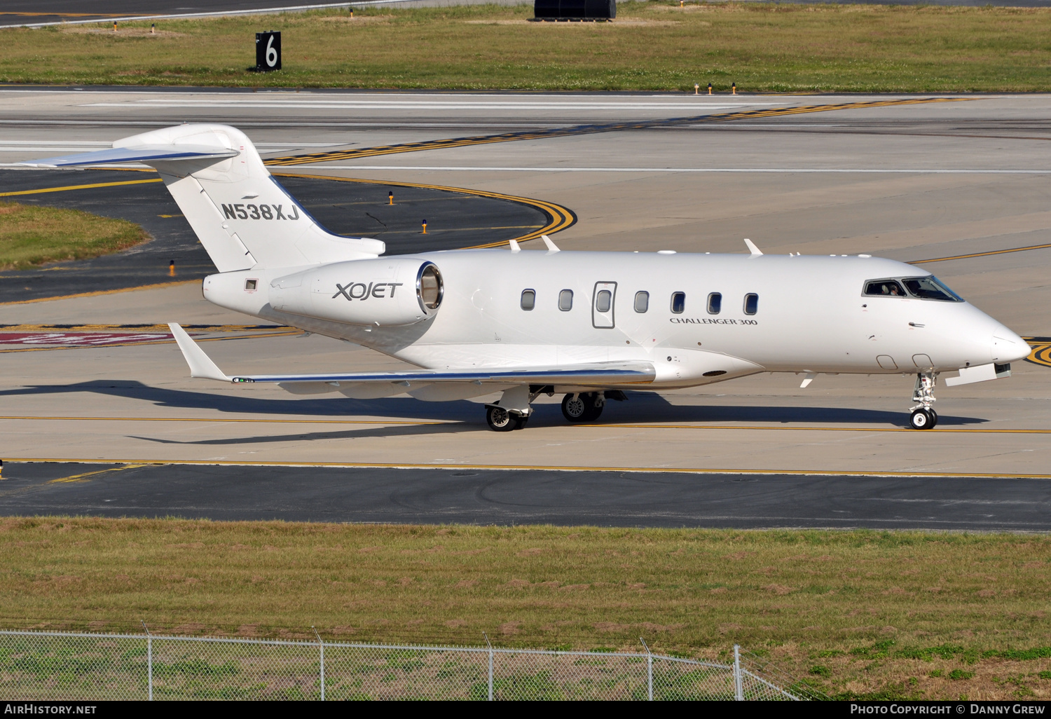 Aircraft Photo of N538XJ | Bombardier Challenger 300 (BD-100-1A10) | XOJet | AirHistory.net #127719