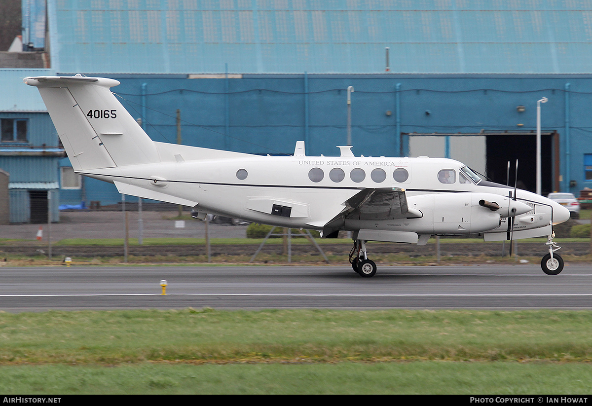 Aircraft Photo of 84-0165 / 40165 | Beech C-12U-3 Huron (B200C) | USA - Army | AirHistory.net #127829