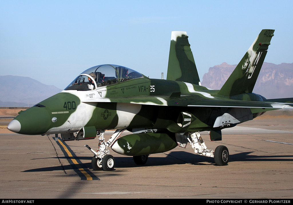 Aircraft Photo of 162402 | McDonnell Douglas F/A-18B Hornet | USA - Navy | AirHistory.net #127929