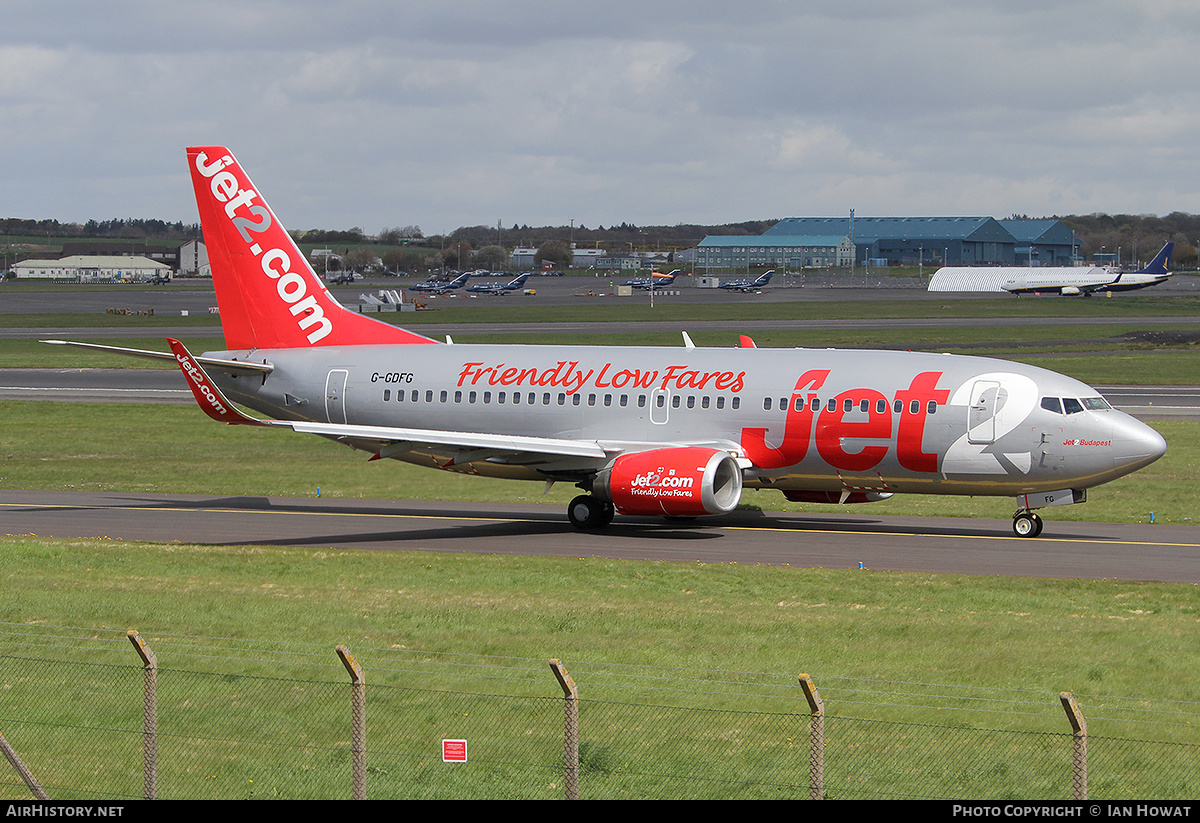 Aircraft Photo of G-GDFG | Boeing 737-36Q | Jet2 | AirHistory.net #128202