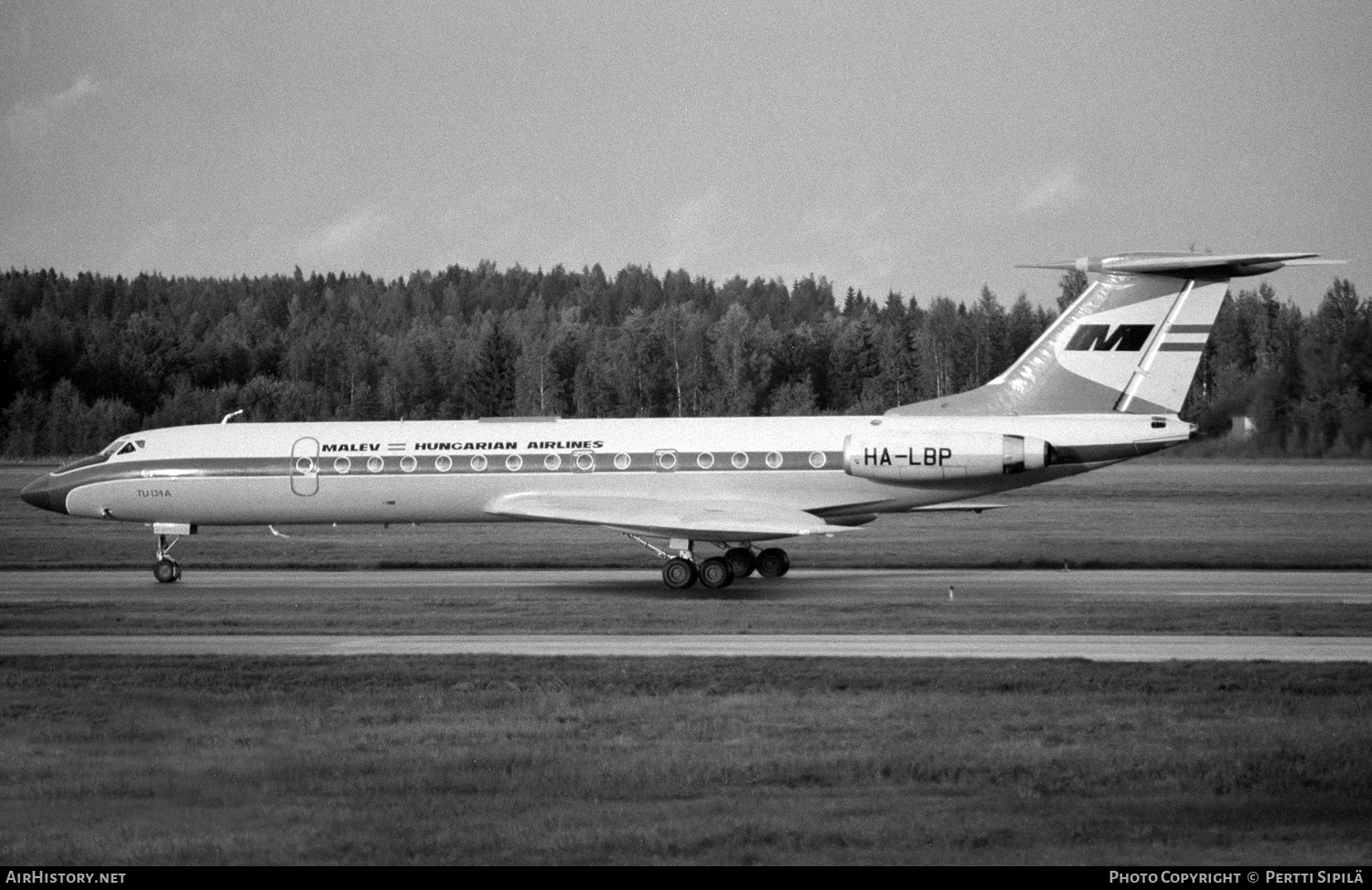 Aircraft Photo of HA-LBP | Tupolev Tu-134A | Malév - Hungarian Airlines | AirHistory.net #128291