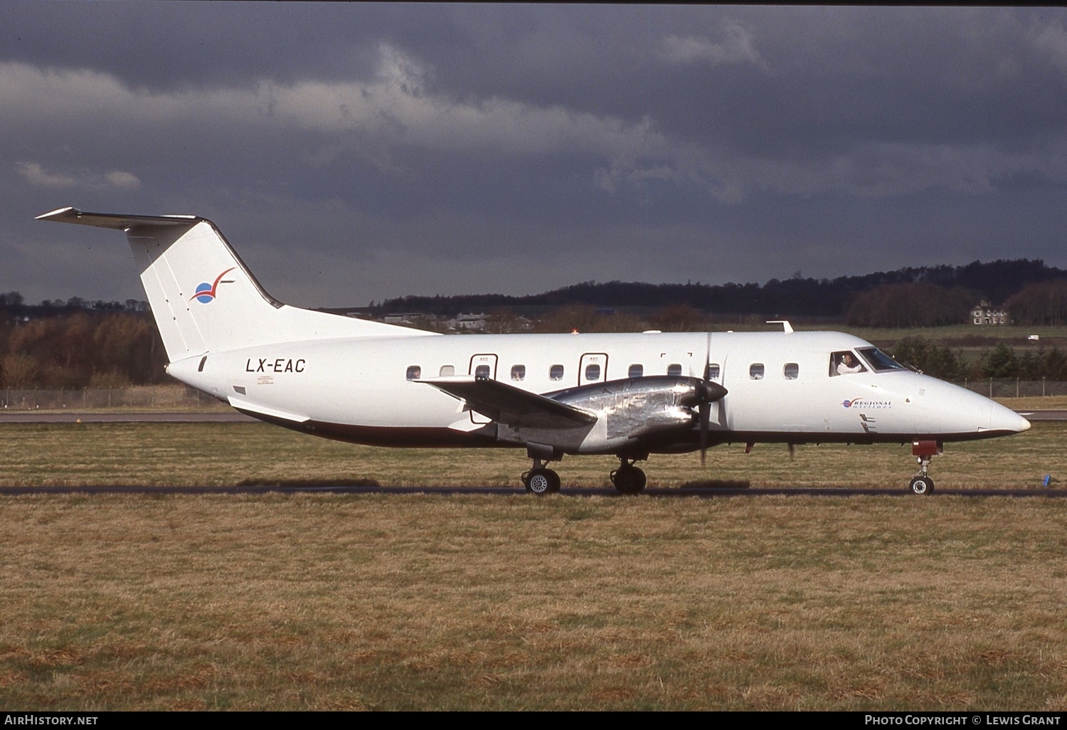 Aircraft Photo of LX-EAC | Embraer EMB-120RT Brasilia | Régional Airlines | AirHistory.net #128307