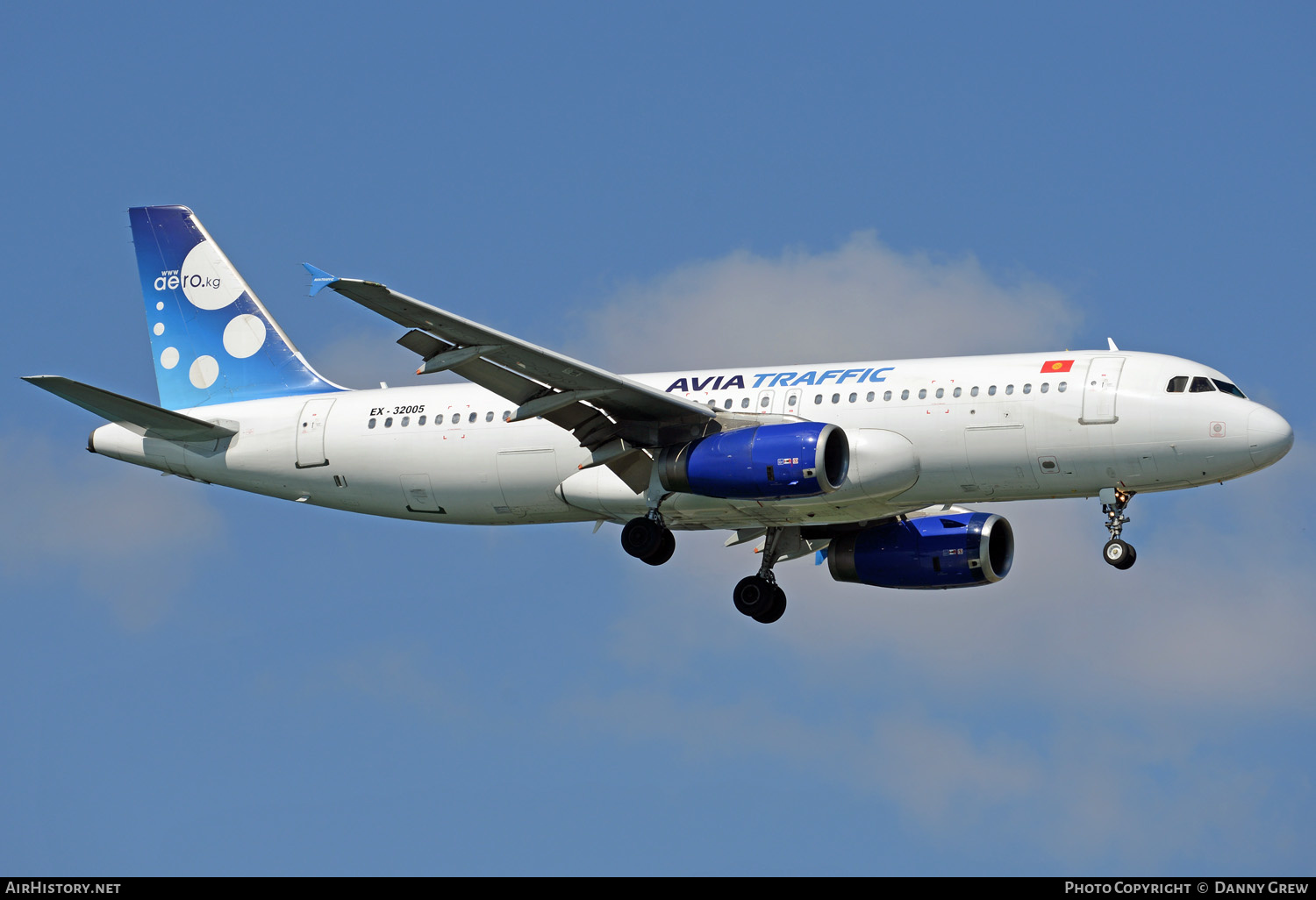 Aircraft Photo of EX-32005 | Airbus A320-231 | Avia Traffic Company | AirHistory.net #128426