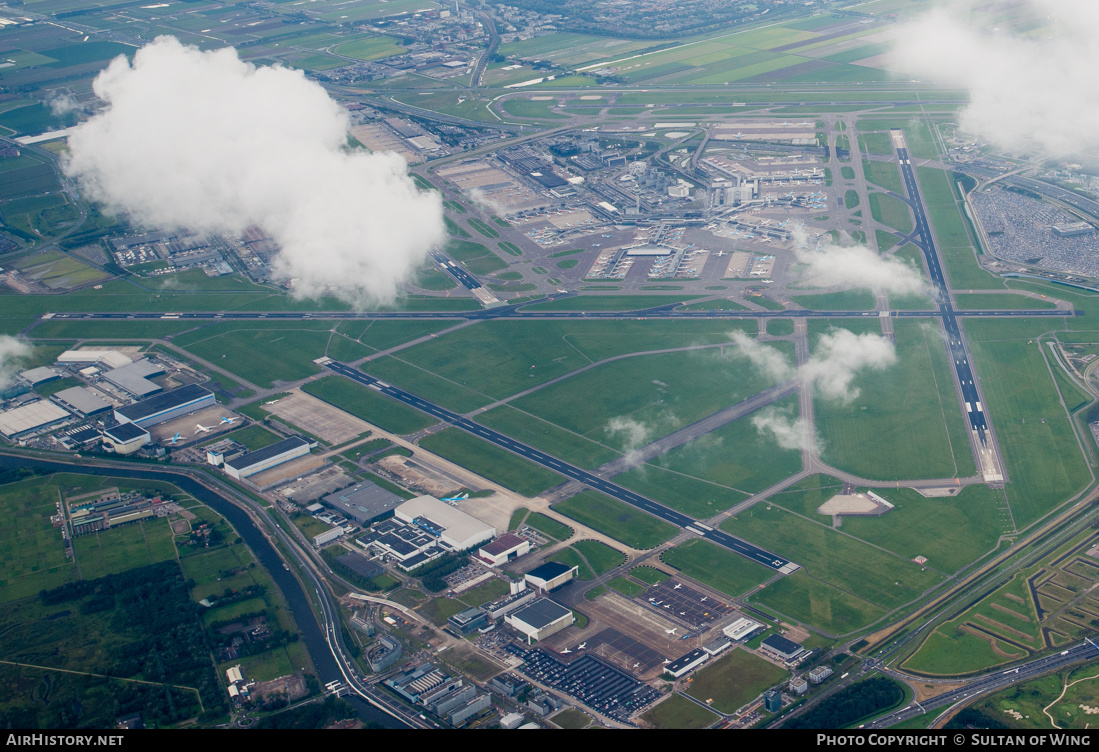 Airport photo of Amsterdam - Schiphol (EHAM / AMS) in Netherlands | AirHistory.net #128448