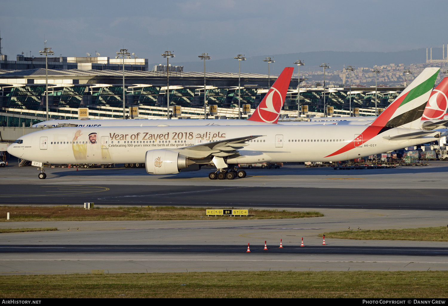 Aircraft Photo of A6-ECY | Boeing 777-31H/ER | Emirates | AirHistory.net #128468