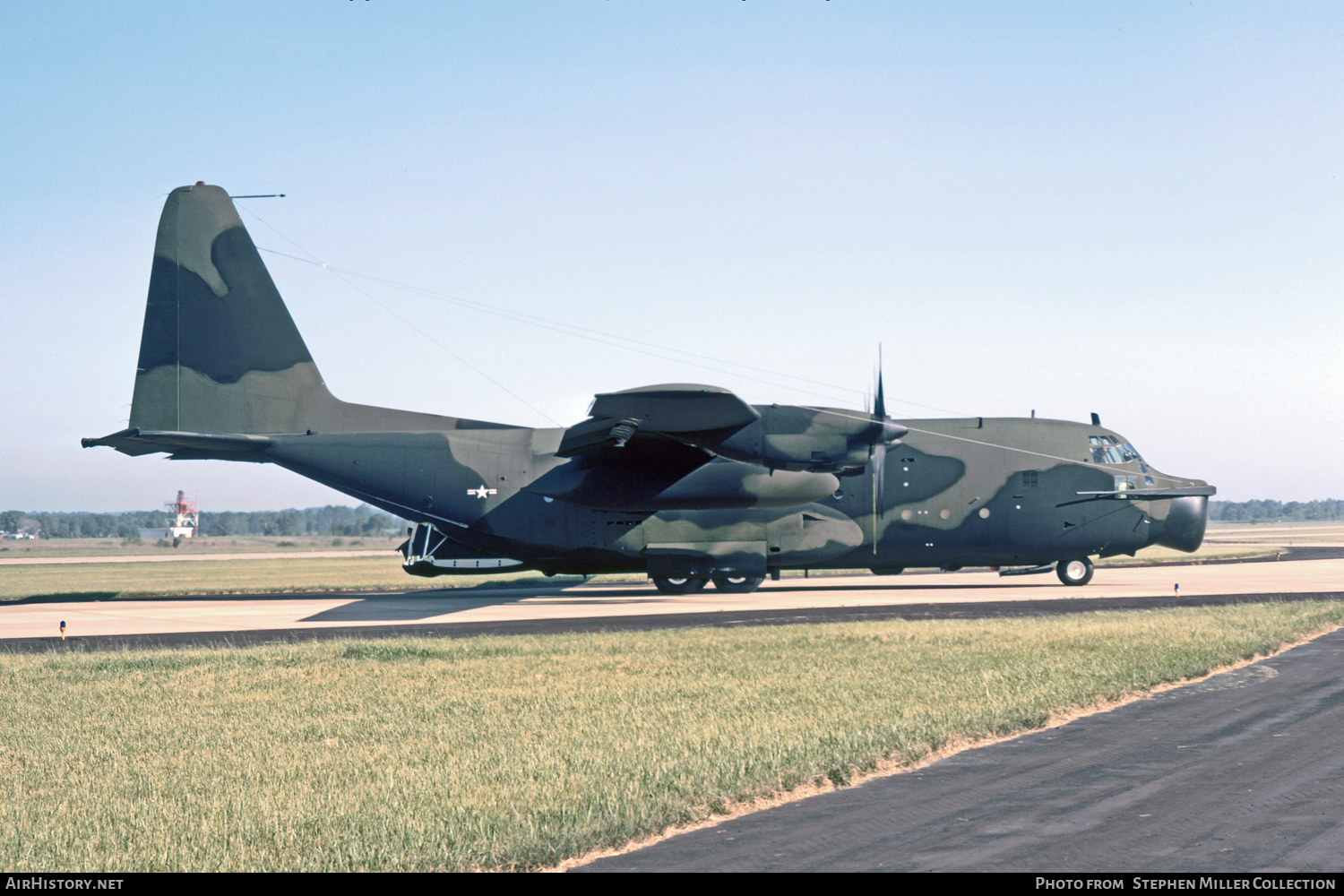 Aircraft Photo of 64-0568 / 40658 | Lockheed C-130E-I Hercules (L-382) | USA - Air Force | AirHistory.net #128471
