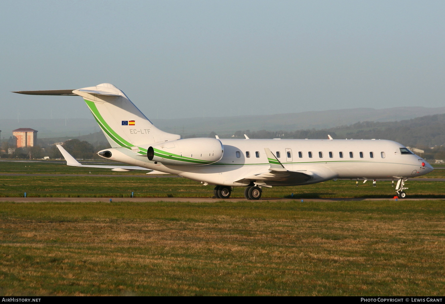Aircraft Photo of EC-LTF | Bombardier Global 6000 (BD-700-1A10) | AirHistory.net #128494