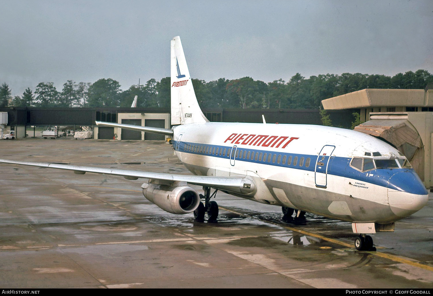 Aircraft Photo of N744N | Boeing 737-201 | Piedmont Airlines | AirHistory.net #128498