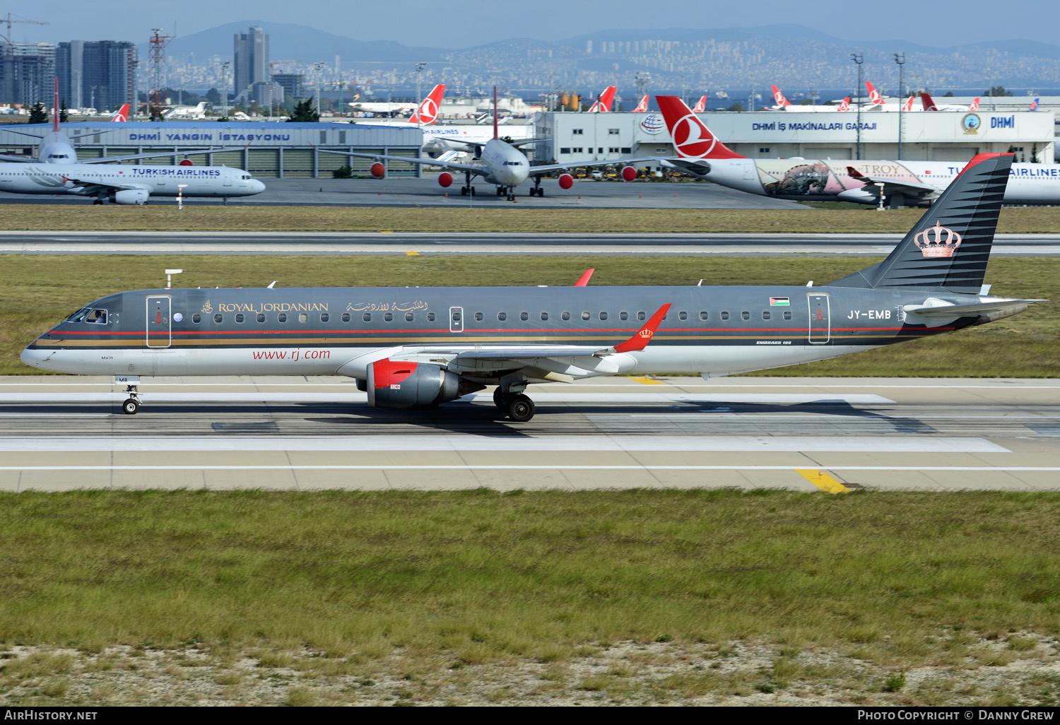 Aircraft Photo of JY-EMB | Embraer 195AR (ERJ-190-200IGW) | Royal Jordanian Airlines | AirHistory.net #128516