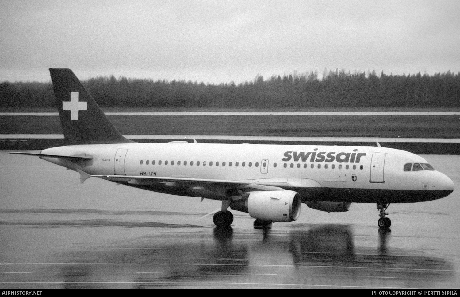 Aircraft Photo of HB-IPV | Airbus A319-112 | Swissair | AirHistory.net #128541