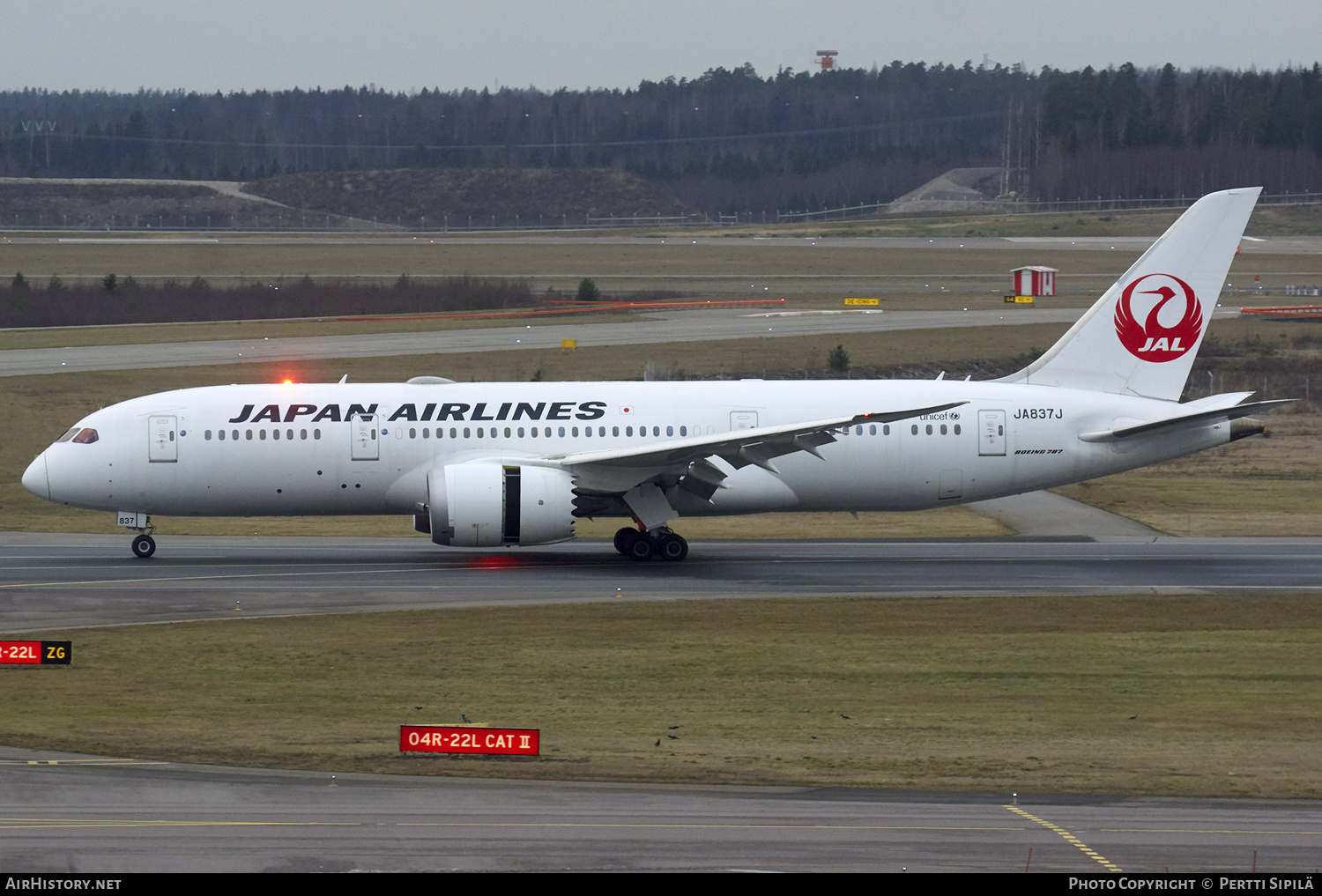 Aircraft Photo of JA837J | Boeing 787-8 Dreamliner | Japan Airlines - JAL | AirHistory.net #128611