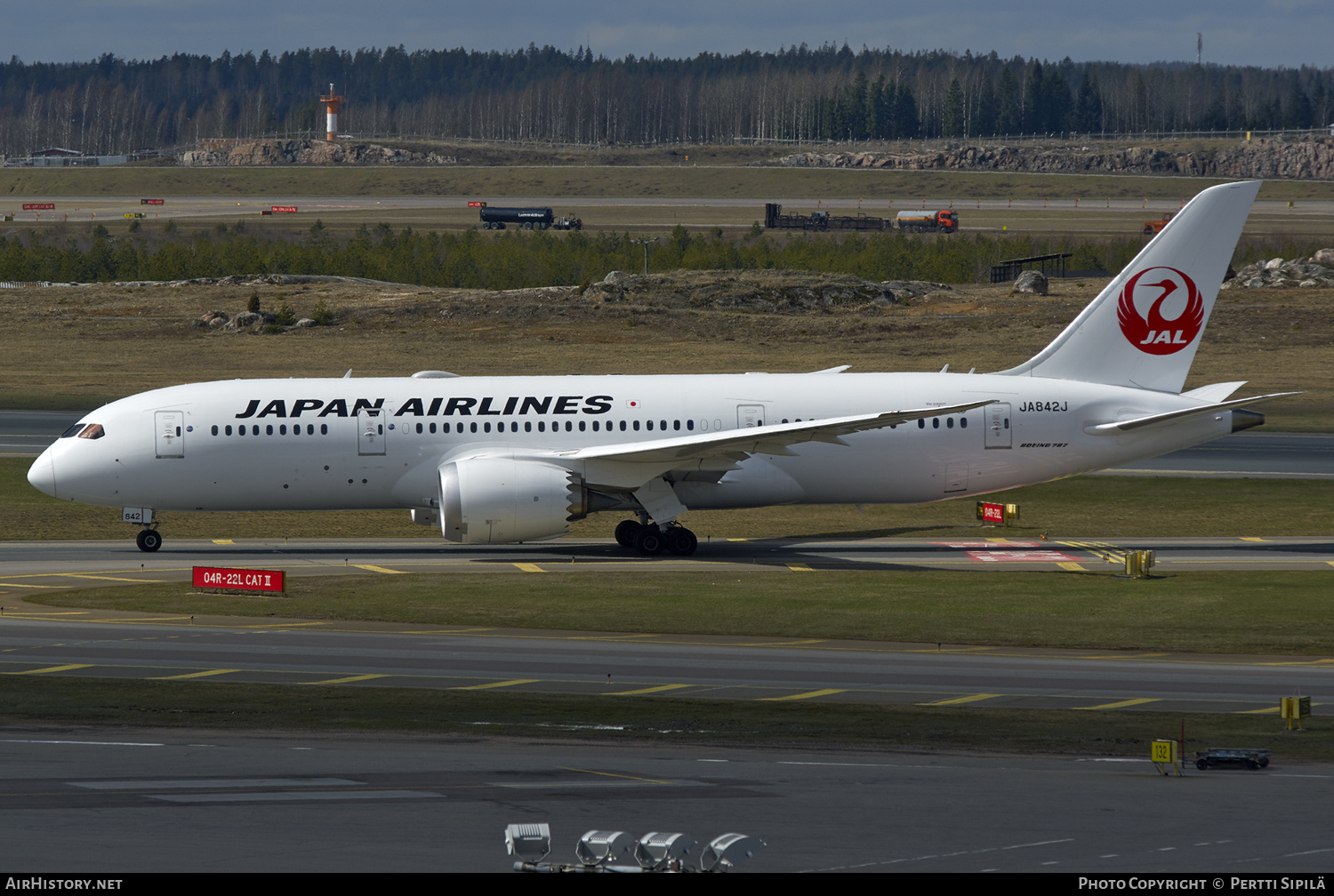 Aircraft Photo of JA842J | Boeing 787-8 Dreamliner | Japan Airlines - JAL | AirHistory.net #128624