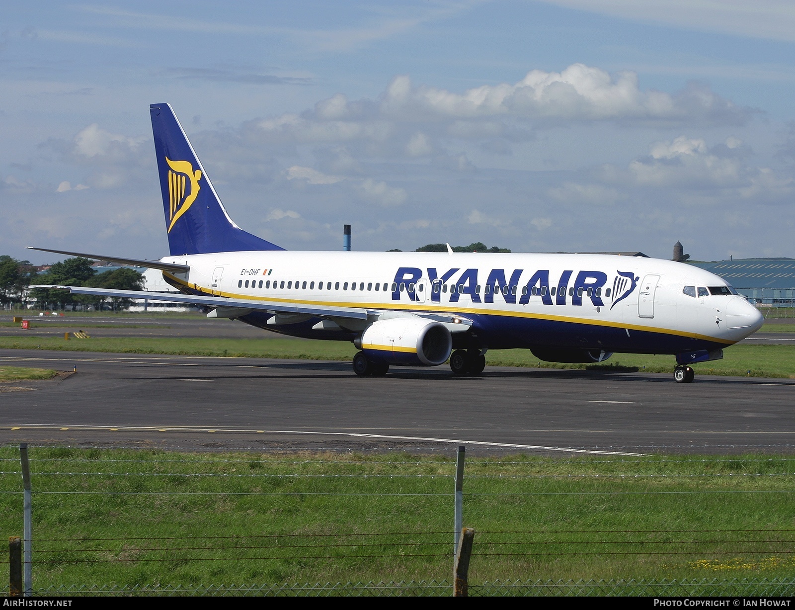 Aircraft Photo of EI-DHF | Boeing 737-8AS | Ryanair | AirHistory.net #128750