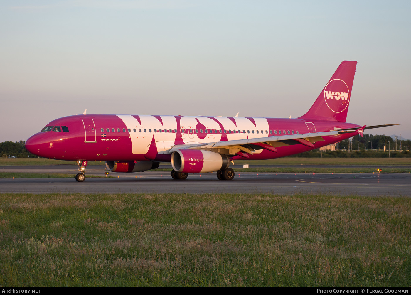 Aircraft Photo of TF-BRO | Airbus A320-232 | WOW Air | AirHistory.net #128785