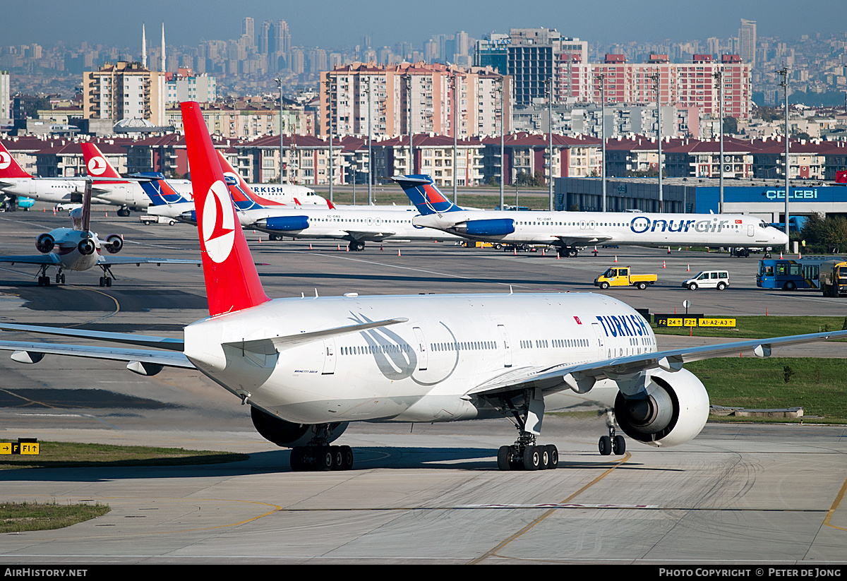 Aircraft Photo of TC-JJB | Boeing 777-35R/ER | Turkish Airlines | AirHistory.net #128876