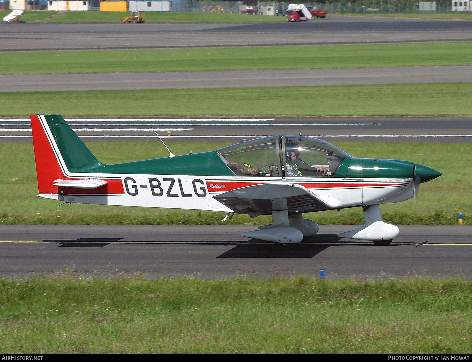 Aircraft Photo of G-BZLG | Robin HR-200-120B | AirHistory.net #128898