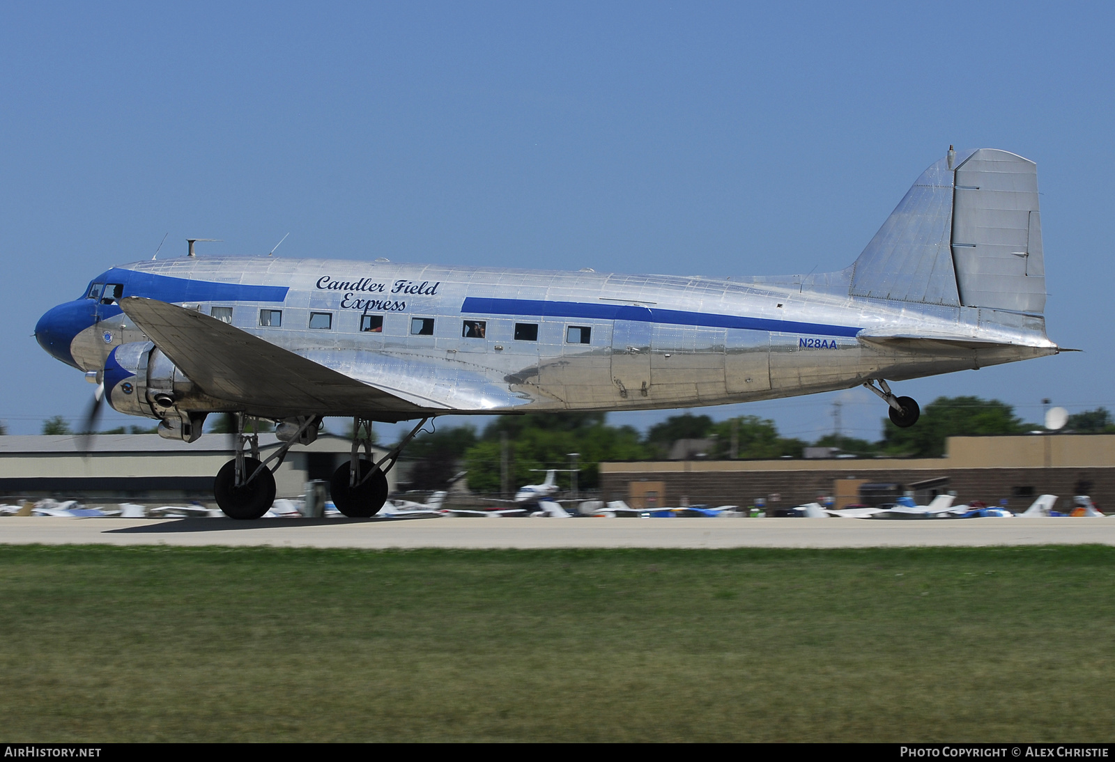 Aircraft Photo of N28AA | Douglas DC-3-314A | Candler Field Express | AirHistory.net #128925