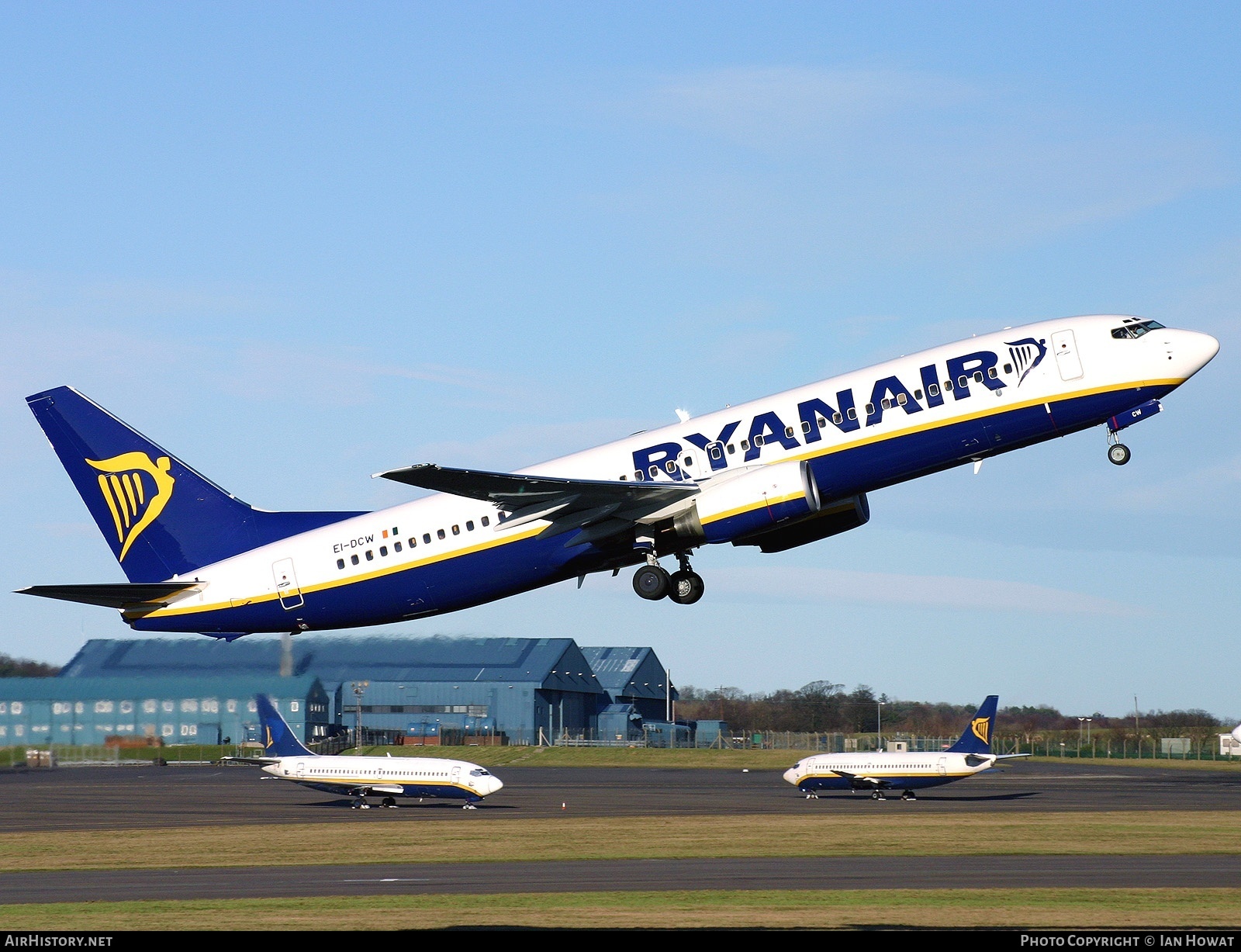 Aircraft Photo of EI-DCW | Boeing 737-8AS | Ryanair | AirHistory.net #129088
