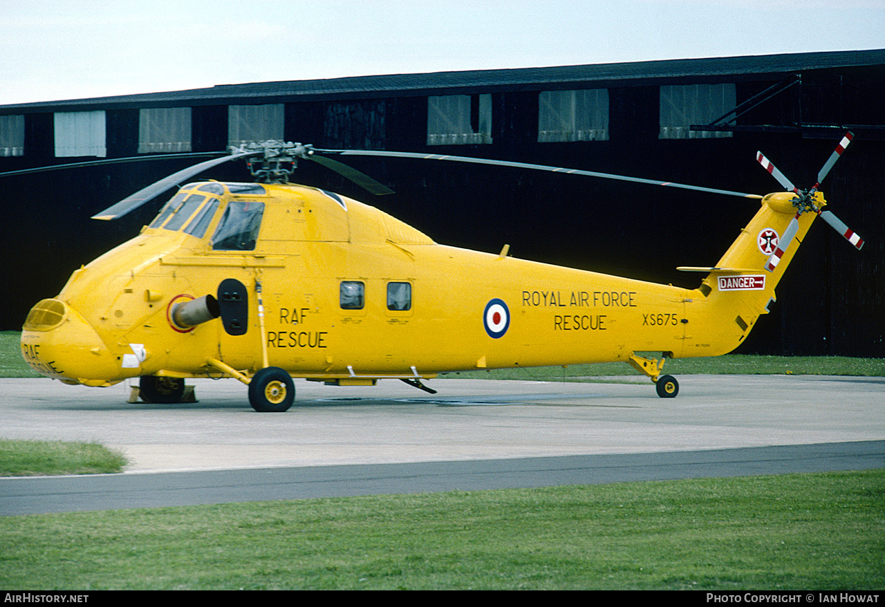 Aircraft Photo of XS675 | Westland WS-58 Wessex HC.2 | UK - Air Force | AirHistory.net #129090