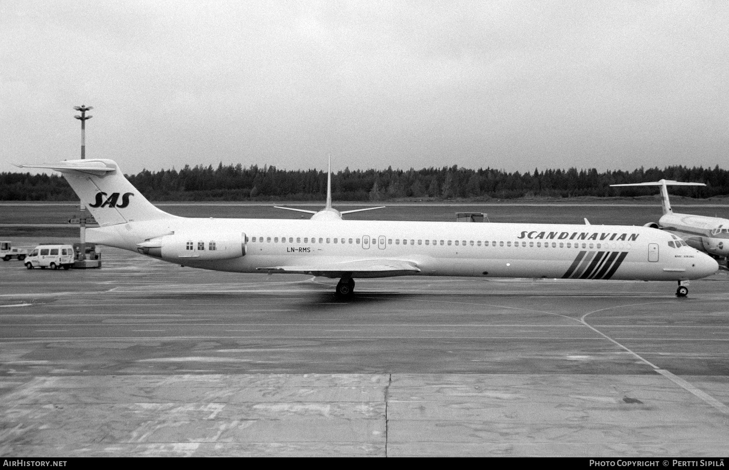 Aircraft Photo of LN-RMS | McDonnell Douglas MD-81 (DC-9-81) | Scandinavian Airlines - SAS | AirHistory.net #129112