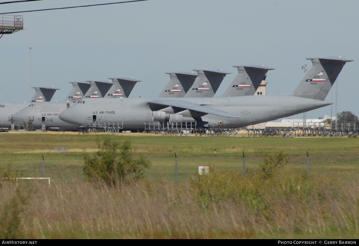 Aircraft Photo of 69-0007 / 90007 | Lockheed C-5A Galaxy (L-500) | USA - Air Force | AirHistory.net #129169