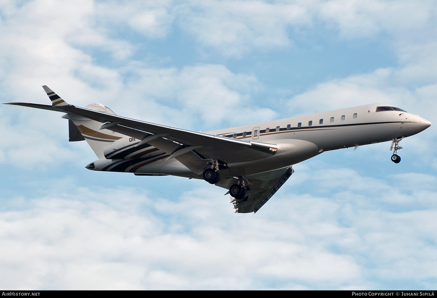Aircraft Photo of OH-PPS | Bombardier Global Express XRS (BD-700-1A10) | AirHistory.net #129234