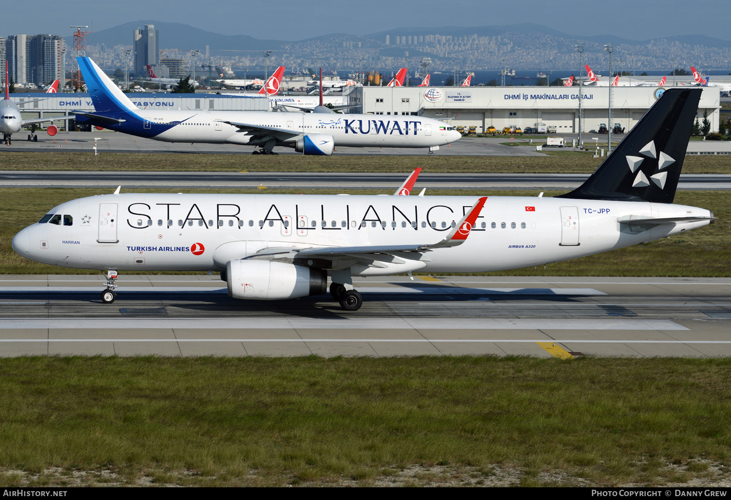 Aircraft Photo of TC-JPP | Airbus A320-232 | Turkish Airlines | AirHistory.net #129294