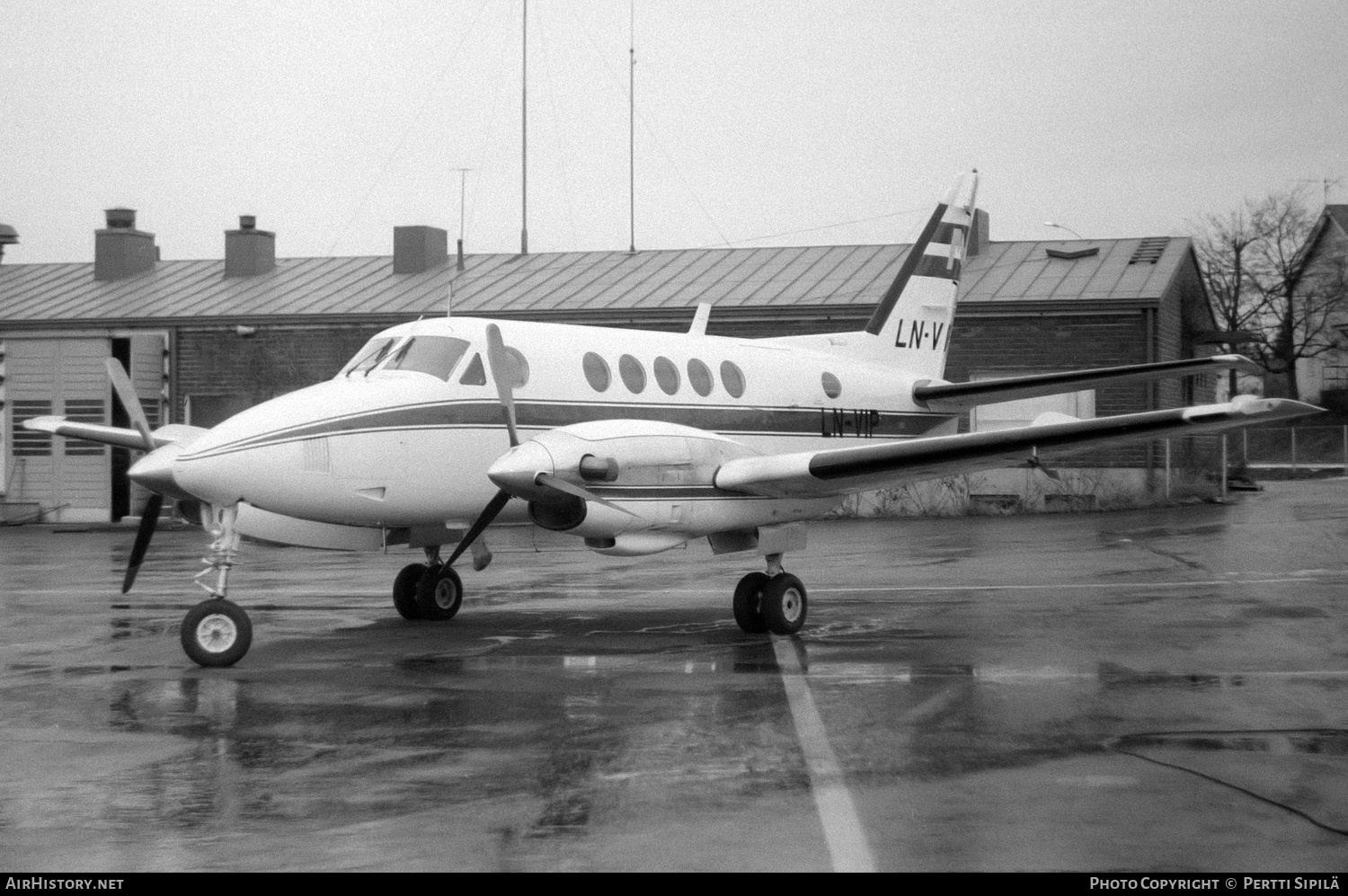 Aircraft Photo of LN-VIP | Beech 100 King Air | Mey-Air | AirHistory.net #129335
