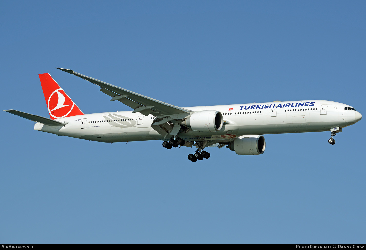 Aircraft Photo of TC-LKC | Boeing 777-3U8/ER | Turkish Airlines | AirHistory.net #129381