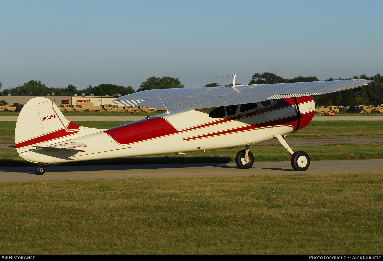 Aircraft Photo of N9835A | Cessna 195A | AirHistory.net #129422