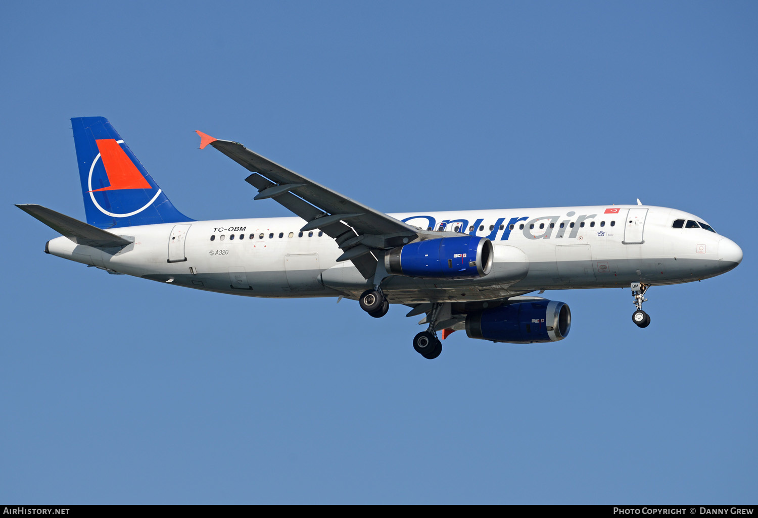 Aircraft Photo of TC-OBM | Airbus A320-232 | Onur Air | AirHistory.net #129431