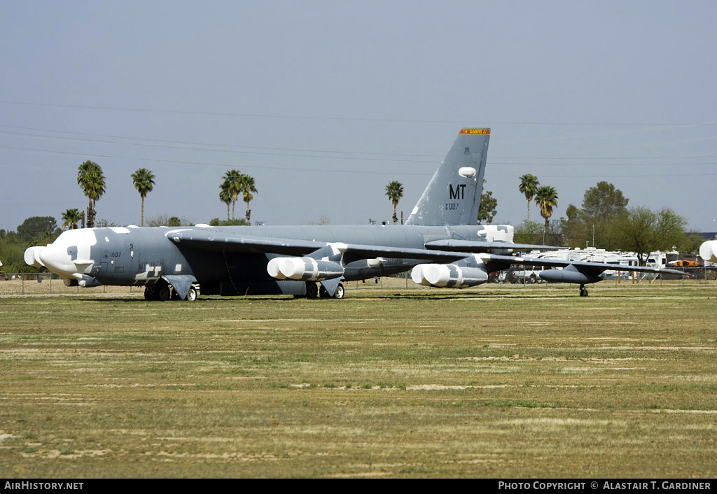 Aircraft Photo of 61-0007 / AF61-007 | Boeing B-52H Stratofortress | USA - Air Force | AirHistory.net #129567