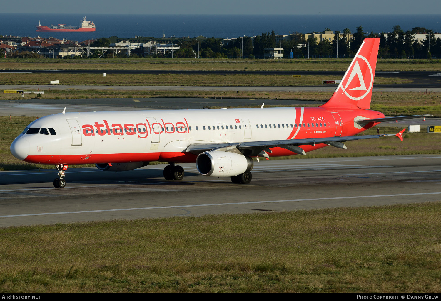 Aircraft Photo of TC-AGS | Airbus A321-231 | AtlasGlobal Airlines | AirHistory.net #129592