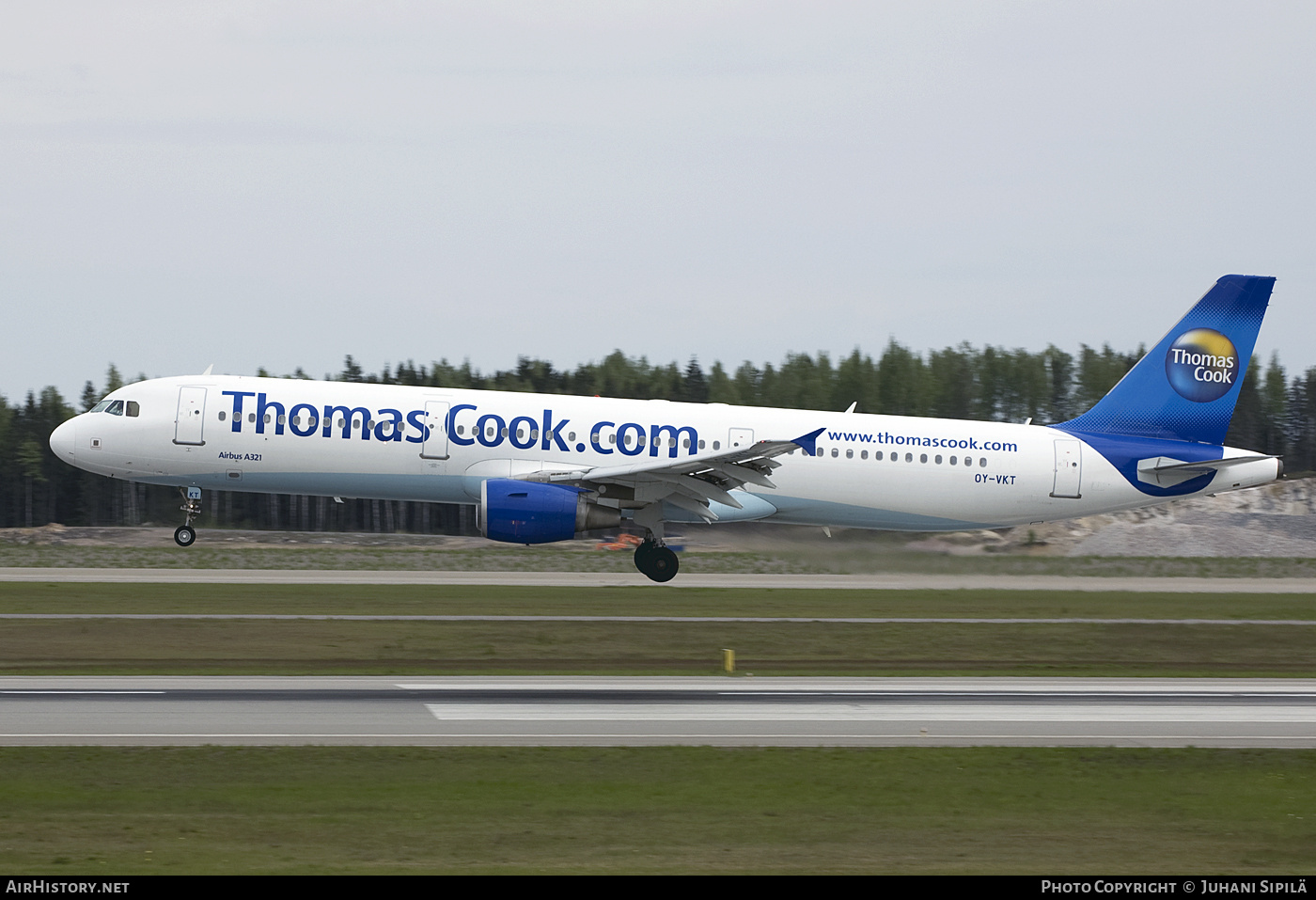 Aircraft Photo of OY-VKT | Airbus A321-211 | Thomas Cook Airlines Scandinavia | AirHistory.net #129657