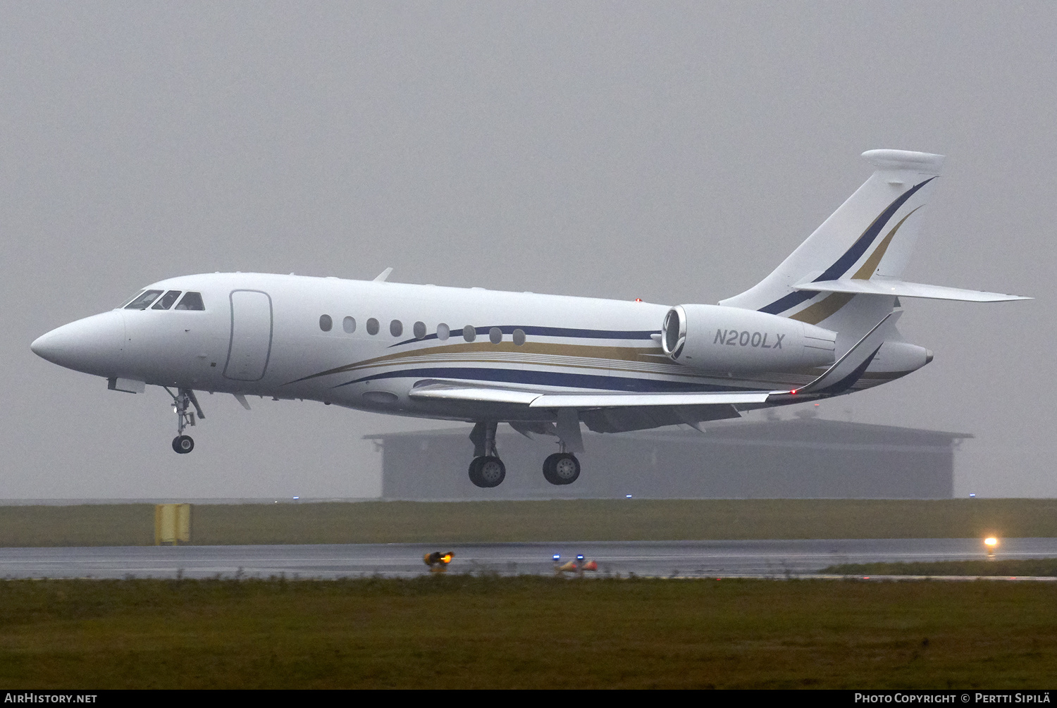 Aircraft Photo of N200LX | Dassault Falcon 2000LXS | AirHistory.net #129707
