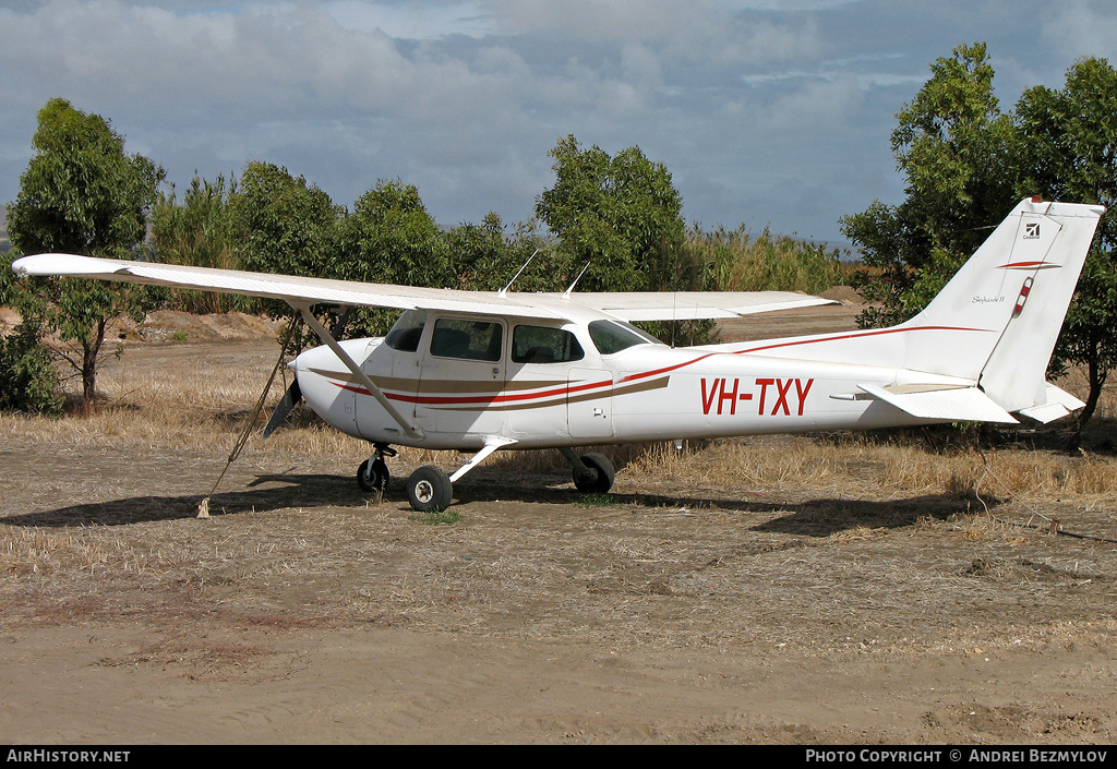 Aircraft Photo of VH-TXY | Cessna 172N Skyhawk 100 II | AirHistory.net #130032