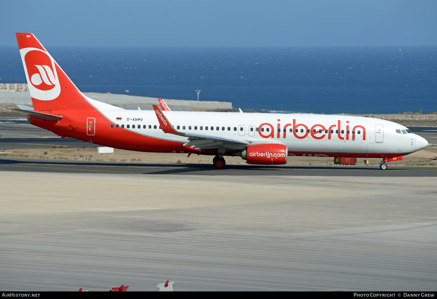 Aircraft Photo of D-ABMV | Boeing 737-86J | Air Berlin | AirHistory.net #130138
