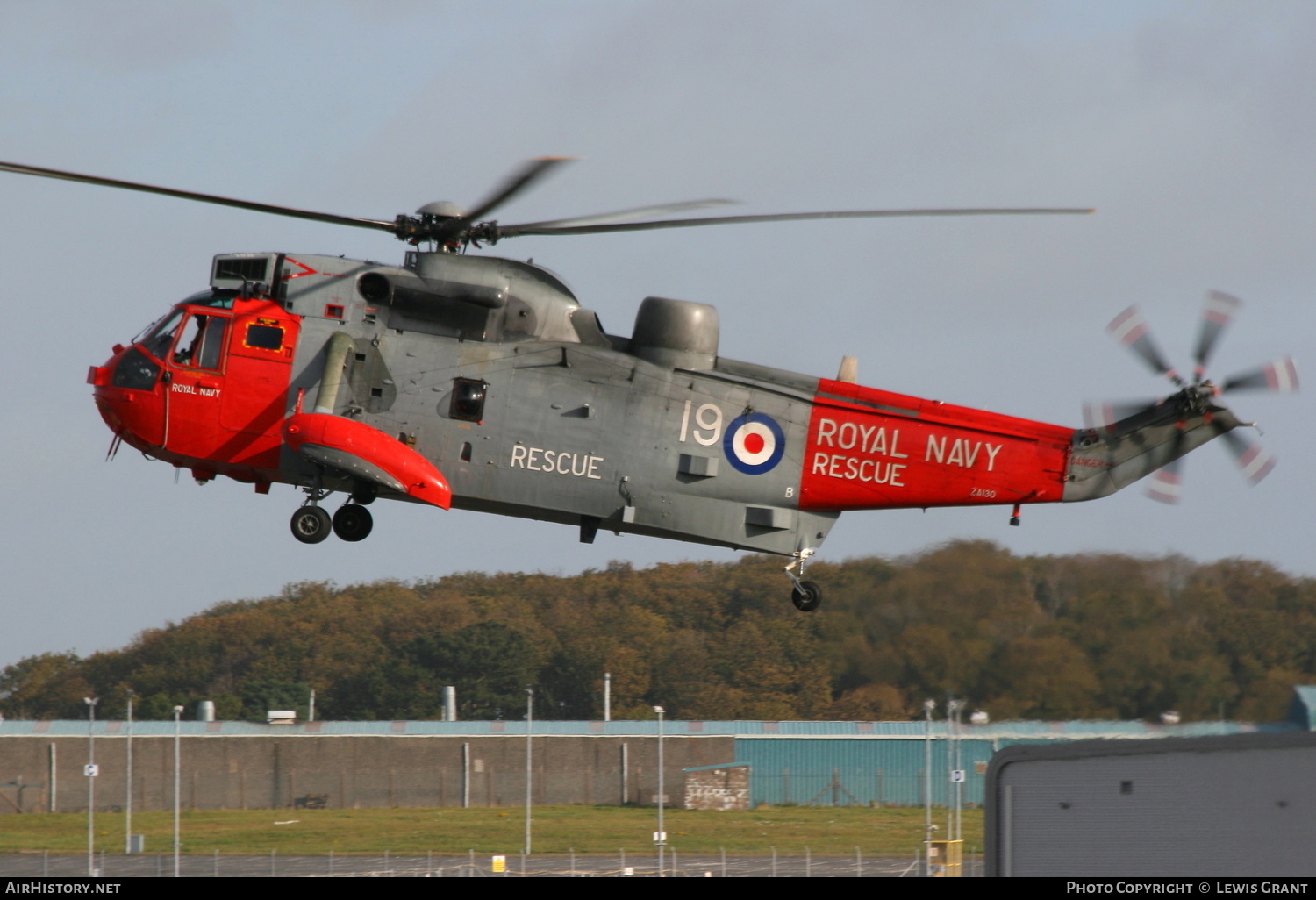 Aircraft Photo of ZA130 | Westland WS-61 Sea King HU5SAR | UK - Navy | AirHistory.net #130190