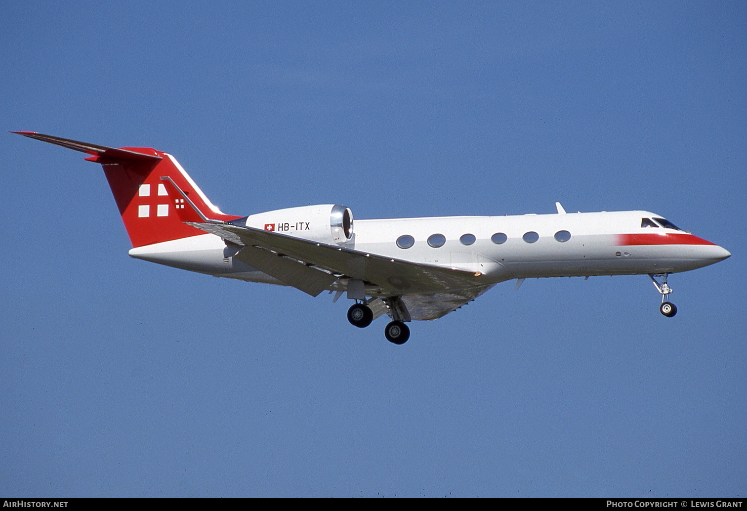 Aircraft Photo of HB-ITX | Gulfstream Aerospace G-IV Gulfstream IV | PrivatAir | AirHistory.net #130204