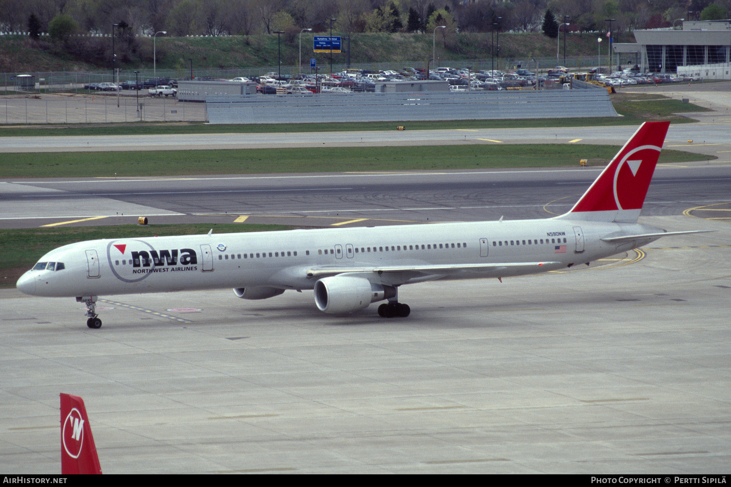 Aircraft Photo of N590NW | Boeing 757-351 | Northwest Airlines | AirHistory.net #130238