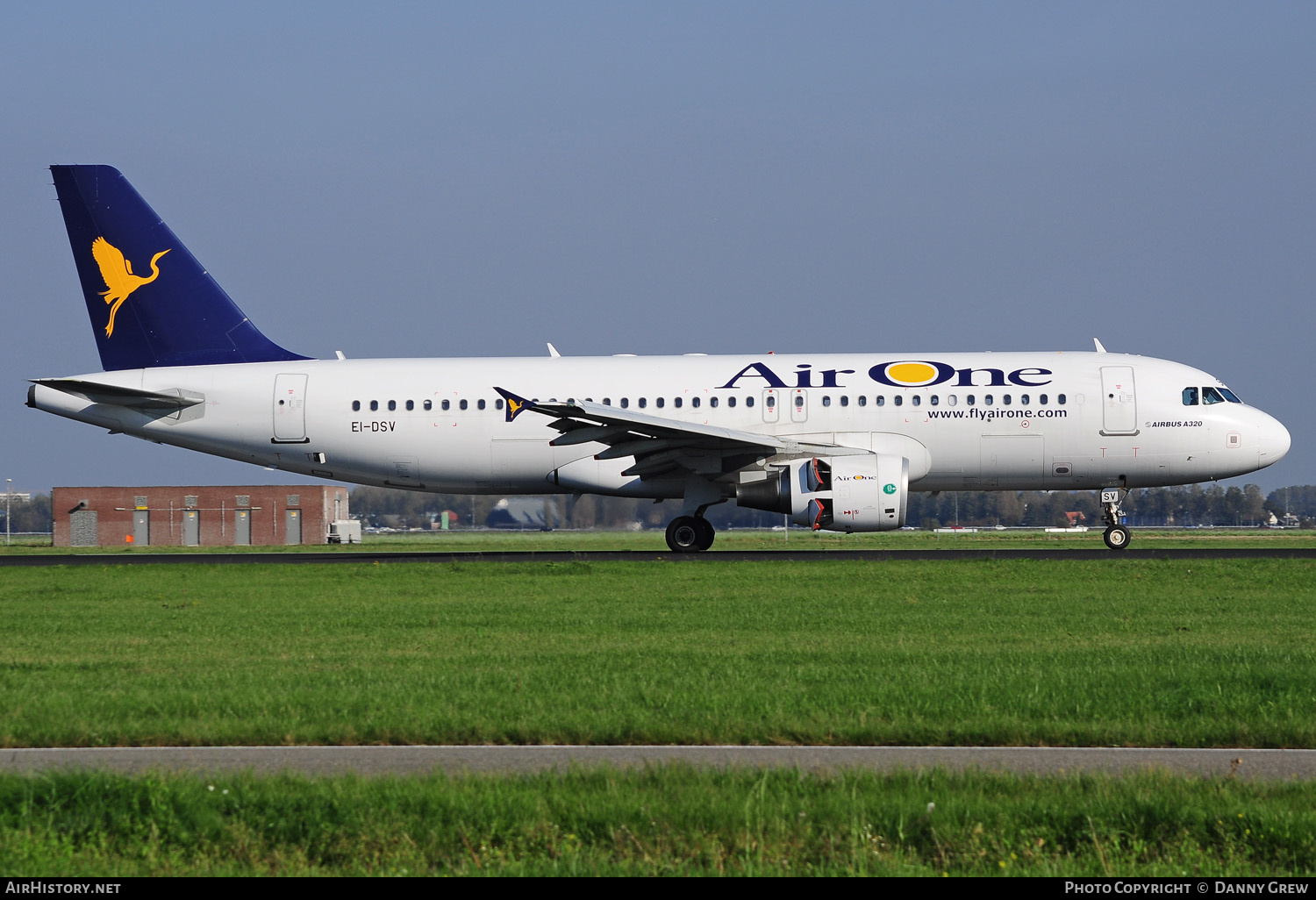 Aircraft Photo of EI-DSV | Airbus A320-216 | Air One | AirHistory.net #130421