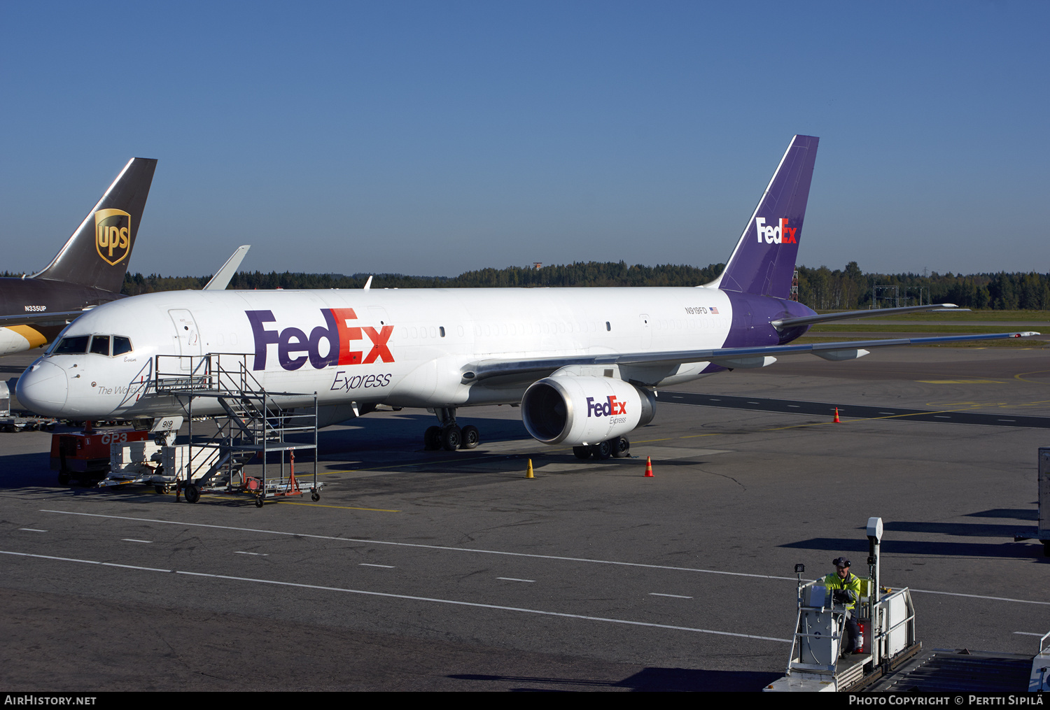 Aircraft Photo of N919FD | Boeing 757-23A(SF) | FedEx Express | AirHistory.net #130519