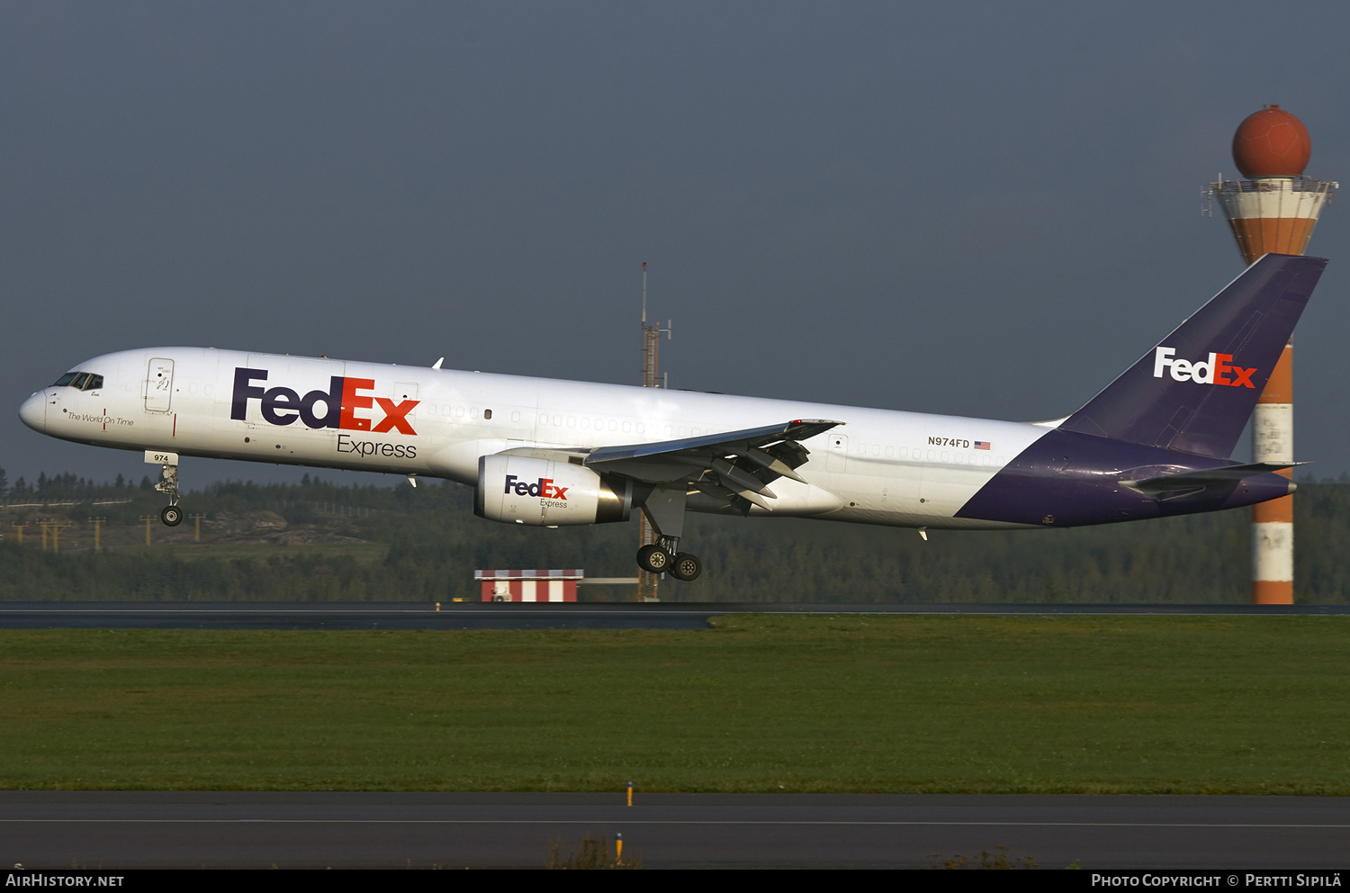 Aircraft Photo of N974FD | Boeing 757-2Y0(PCC) | FedEx Express - Federal Express | AirHistory.net #130595