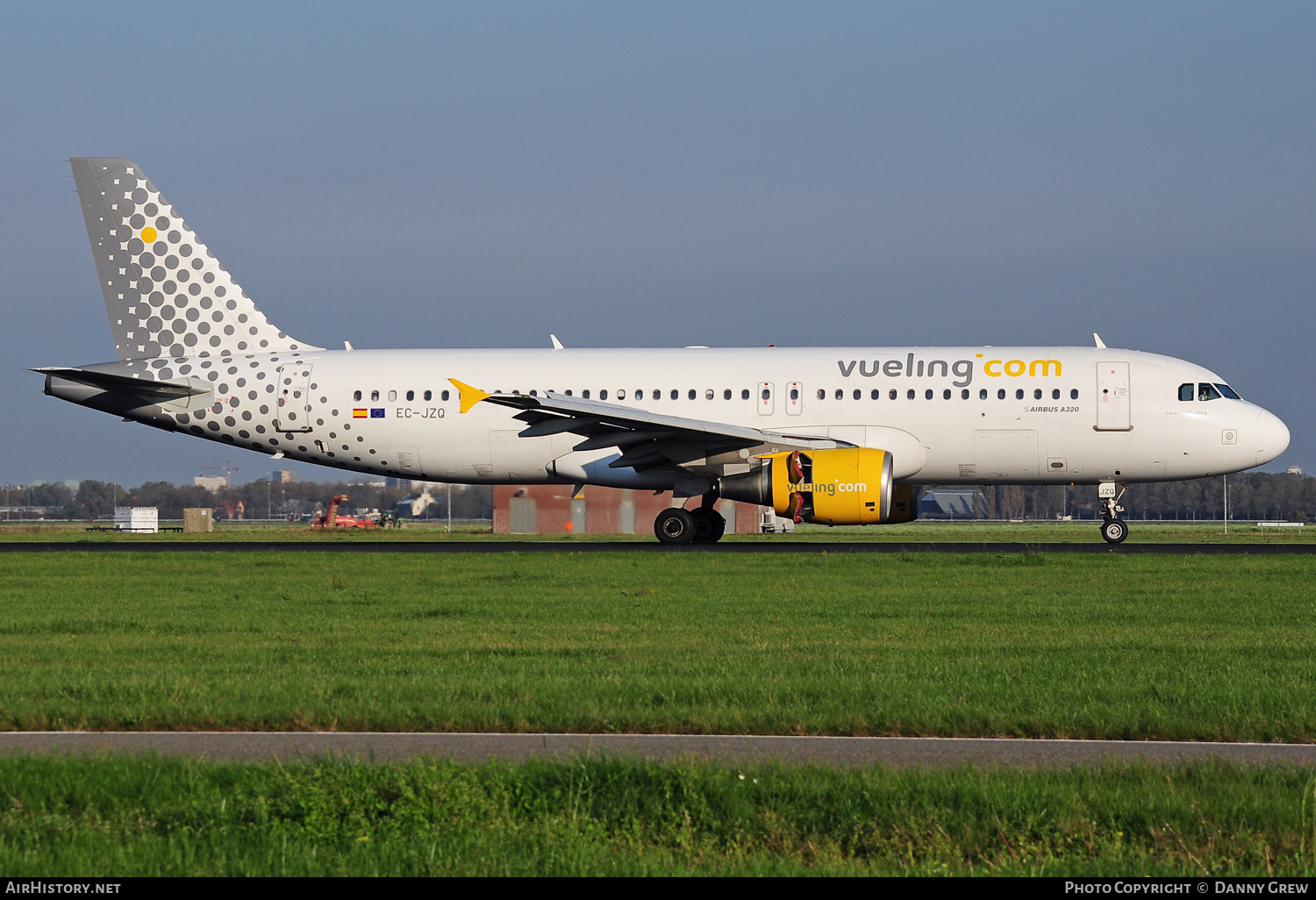 Aircraft Photo of EC-JZQ | Airbus A320-214 | Vueling Airlines | AirHistory.net #130652