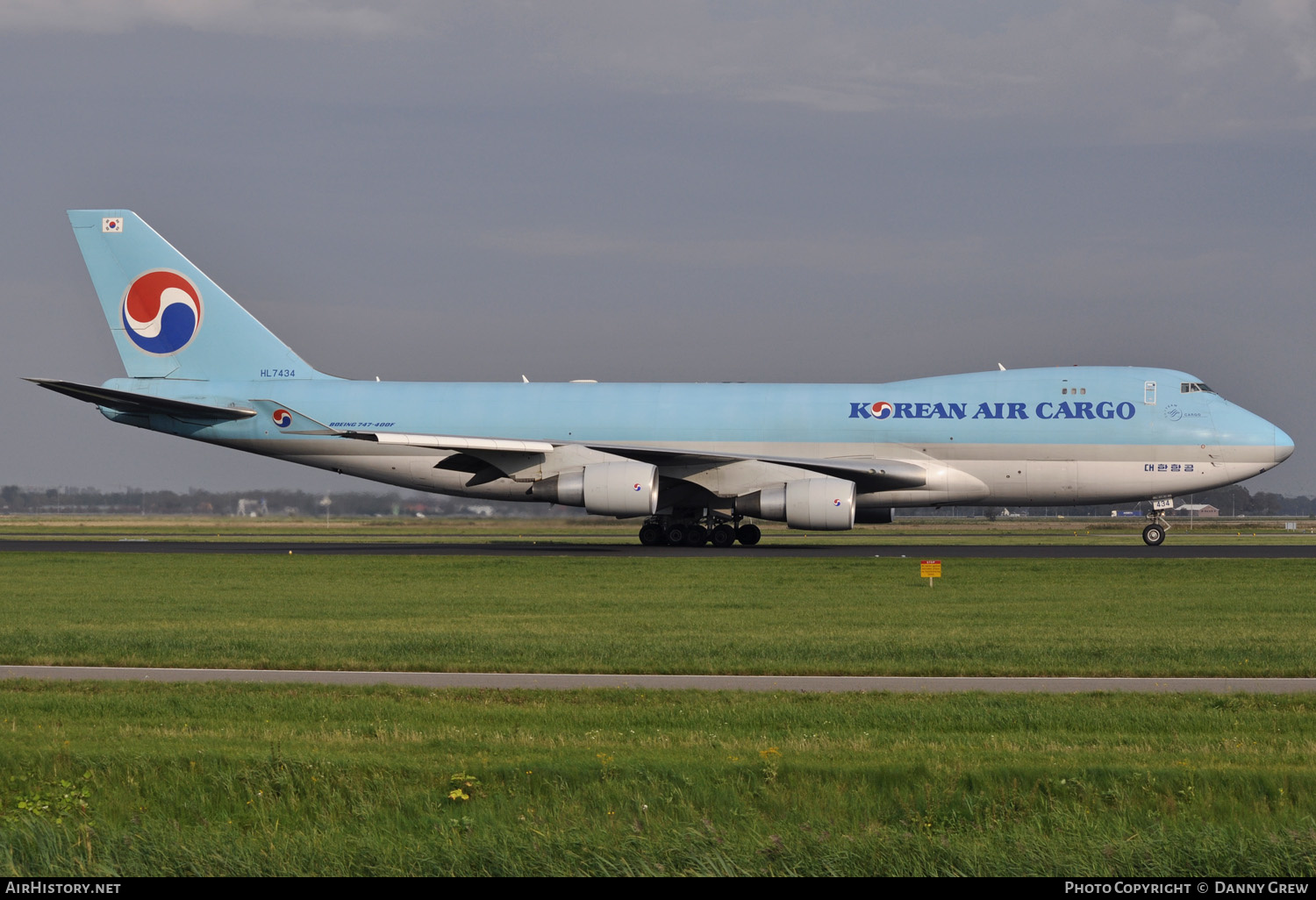 Aircraft Photo of HL7434 | Boeing 747-4B5F/SCD | Korean Air Cargo | AirHistory.net #130659