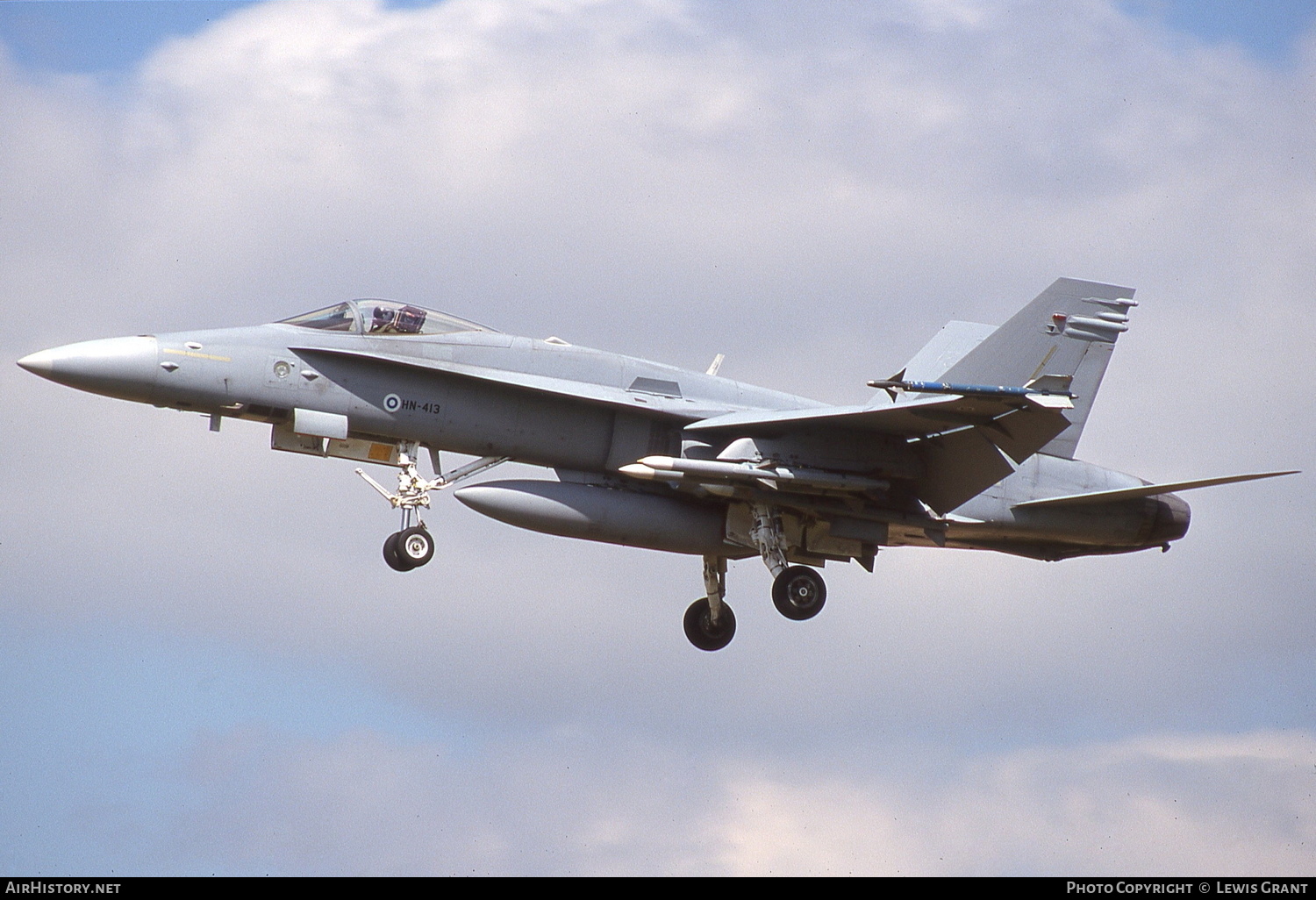 Aircraft Photo of HN-413 | McDonnell Douglas F/A-18C Hornet | Finland - Air Force | AirHistory.net #130670