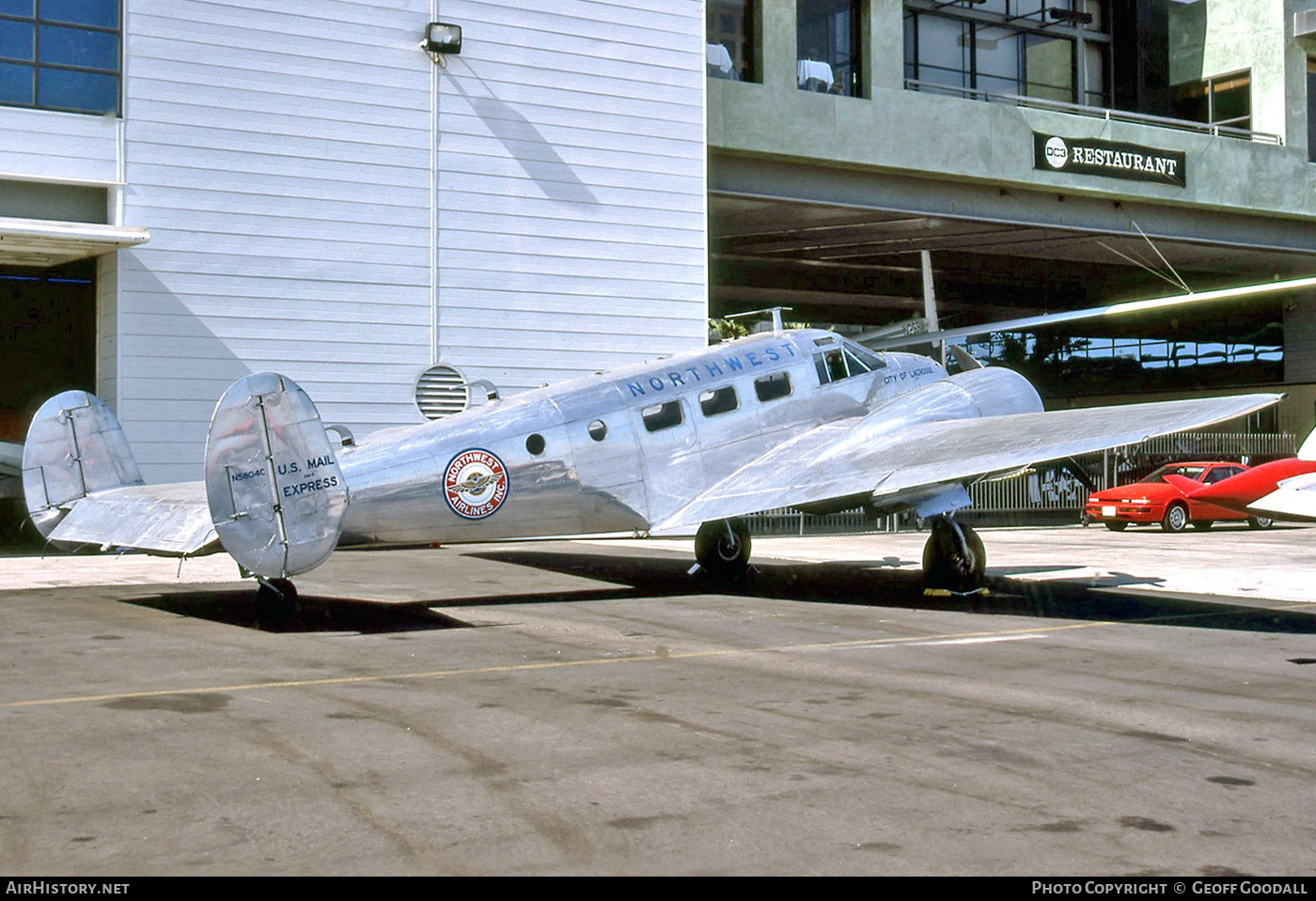 Aircraft Photo of N5804C | Beech D18S | Northwest Airlines | AirHistory.net #130696