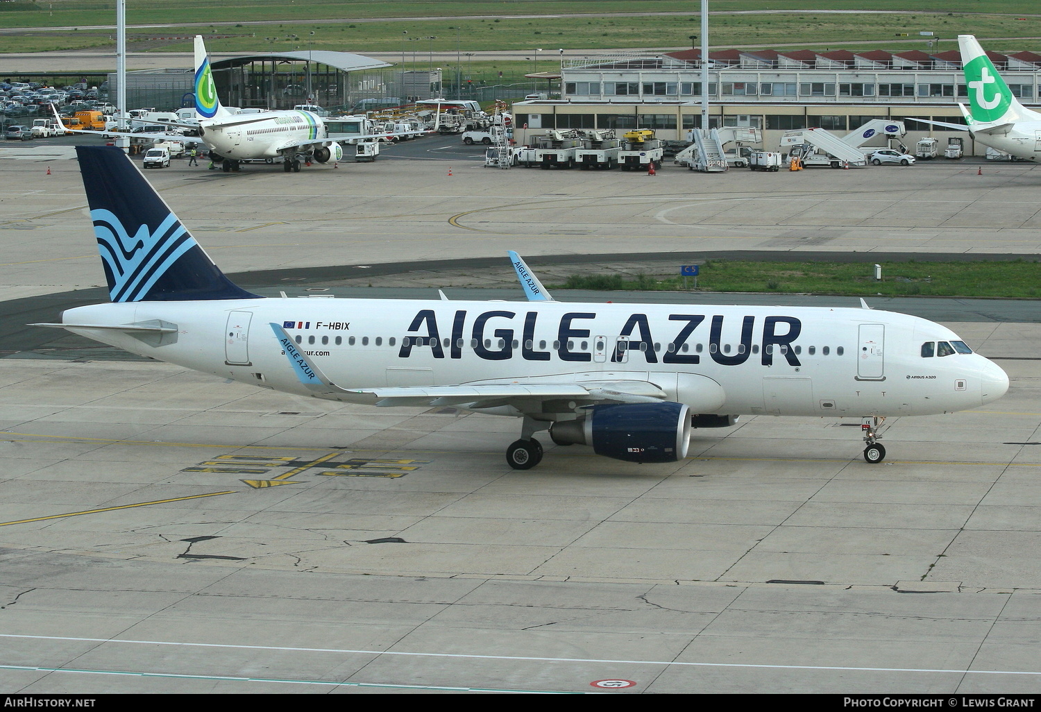 Aircraft Photo of F-HBIX | Airbus A320-214 | Aigle Azur | AirHistory.net #130710
