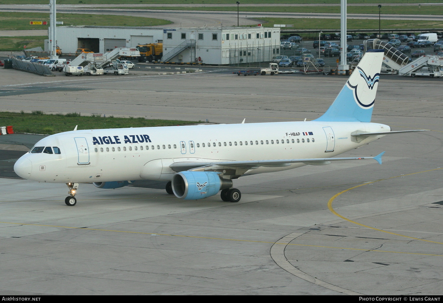 Aircraft Photo of F-HBAP | Airbus A320-214 | Aigle Azur | AirHistory.net #130711